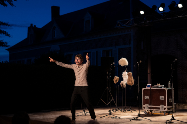 files/chahut/Documents/clement foucard Amphitryon-site.jpg